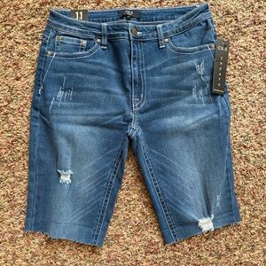 CX-5 Create Women’s Denim Shorts Size 11 NWT